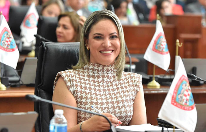 Reconoce Yesenia Reyes gestión de Maru Campos en próxima rehabilitación de carreteras del noroeste del Estado