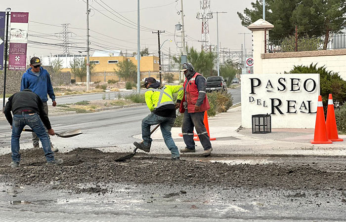 Inicia Obras Públicas trabajos de fresado en la calle Paseo del Real