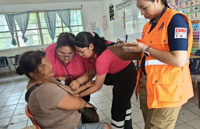 Brinda Secretaría de Salud atención a zonas afectadas por las lluvias en Ciudad Juárez