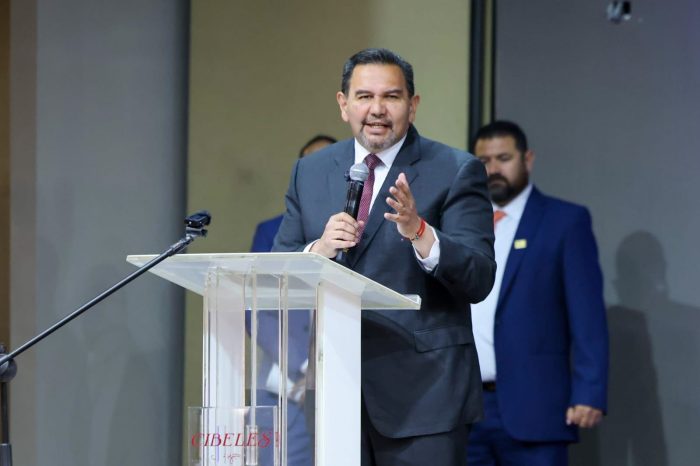 Pérez Cuéllar pide transparencia y coordinación tras polémica por agentes extranjeros