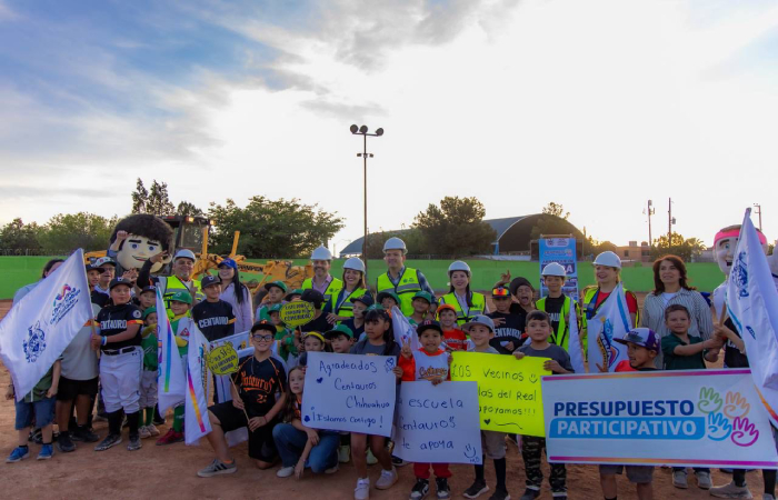 Bonilla inicia remodelación de campo de beis en Villas del Real