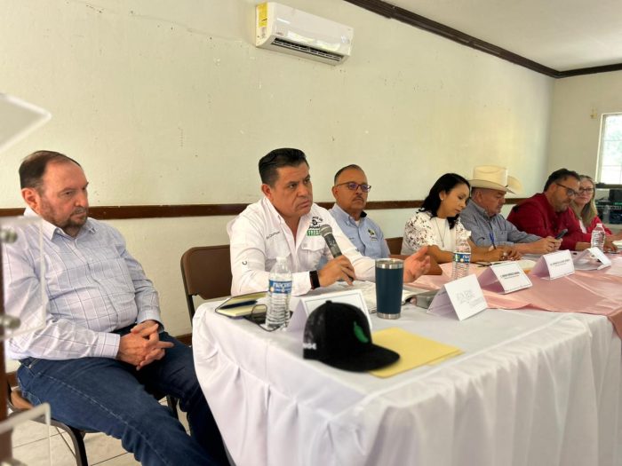 Impulsa Alex Domínguez trato de frontera para Ascensión