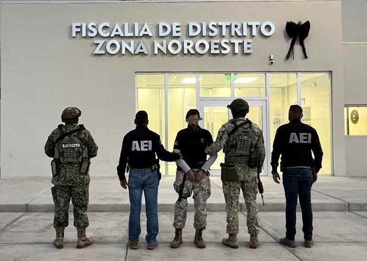 Usurpaba funciones de empleado del INM