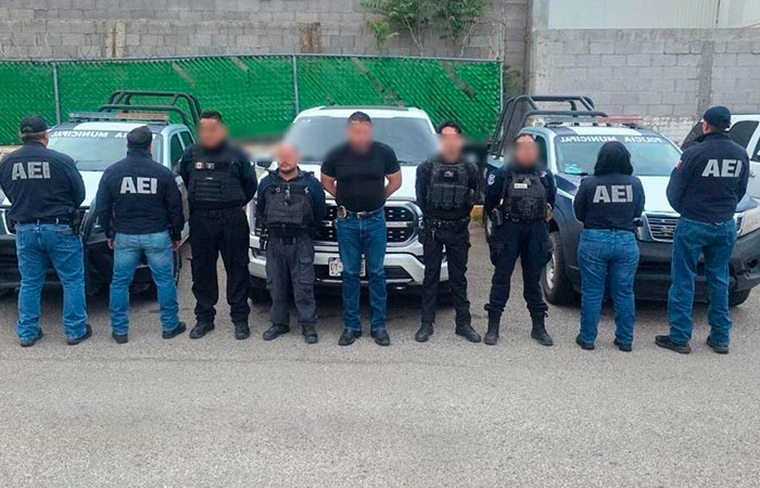 Procesan a jefe policiaco y cuatro agentes por presunta privación de la libertad
